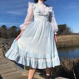 Vintage Victorian Edwardian Gunne Sax 1970s Dress